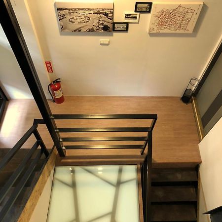 Lost Circle Homestay 台南 エクステリア 写真