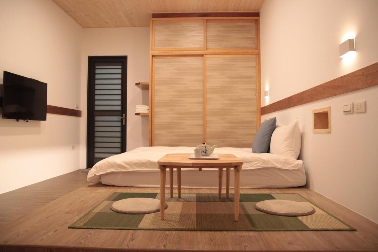Lost Circle Homestay 台南 エクステリア 写真