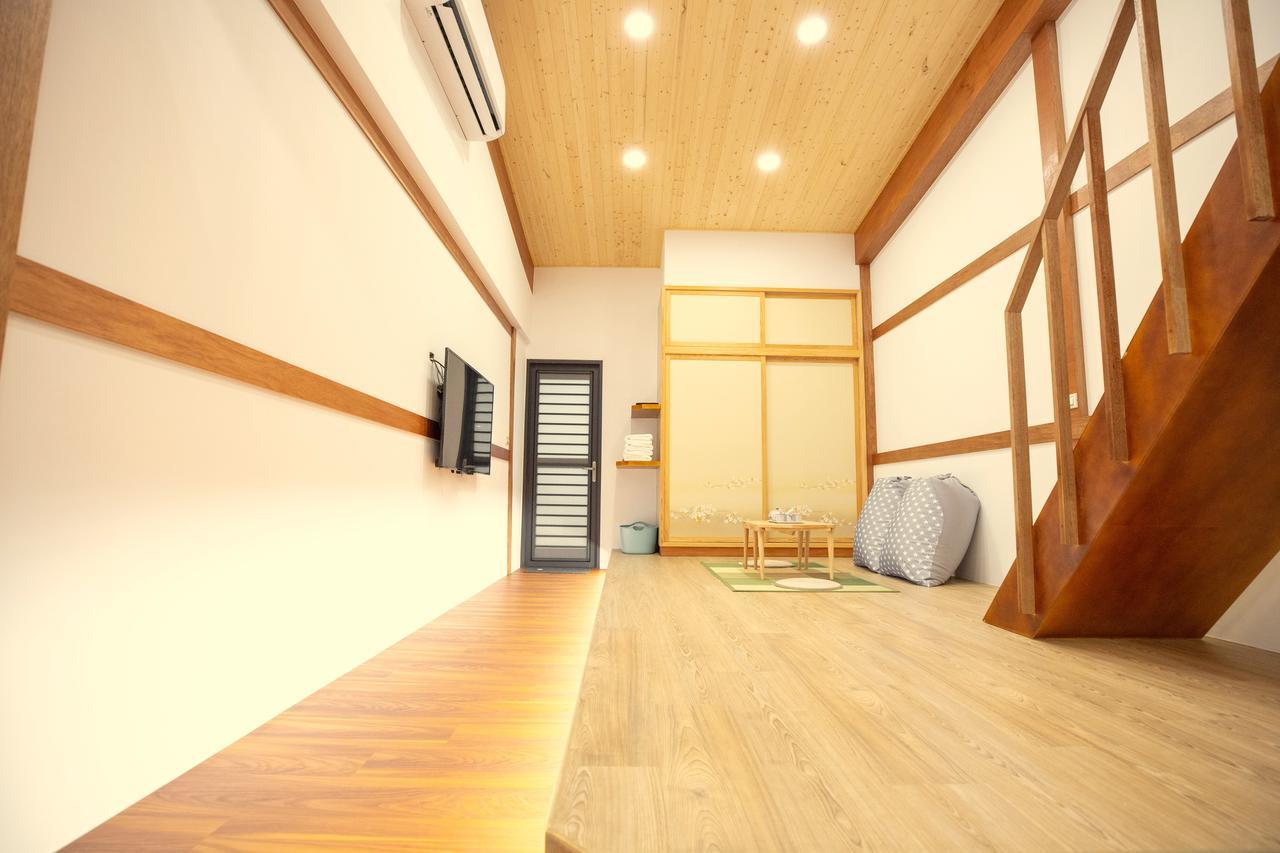 Lost Circle Homestay 台南 エクステリア 写真