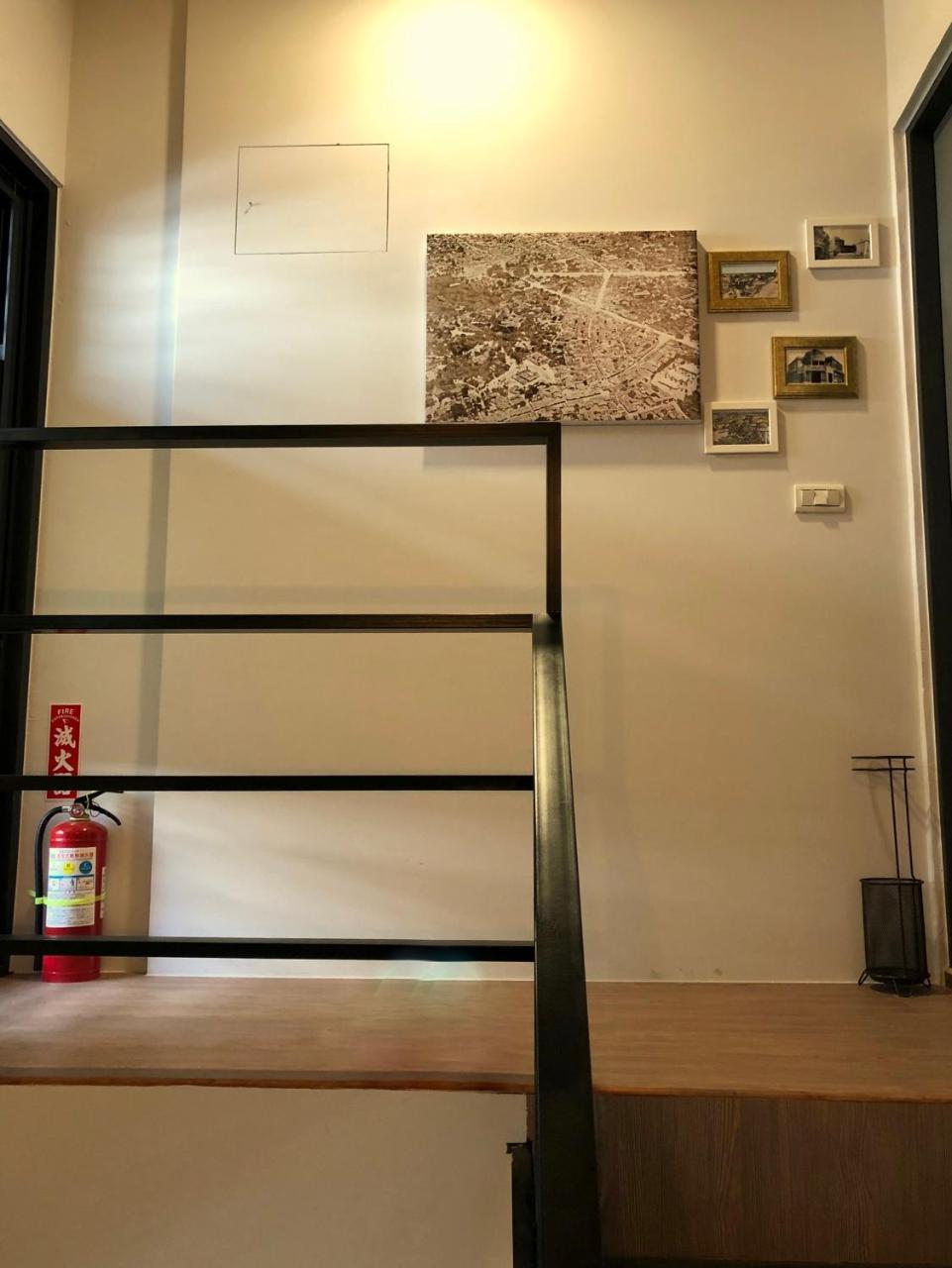 Lost Circle Homestay 台南 エクステリア 写真