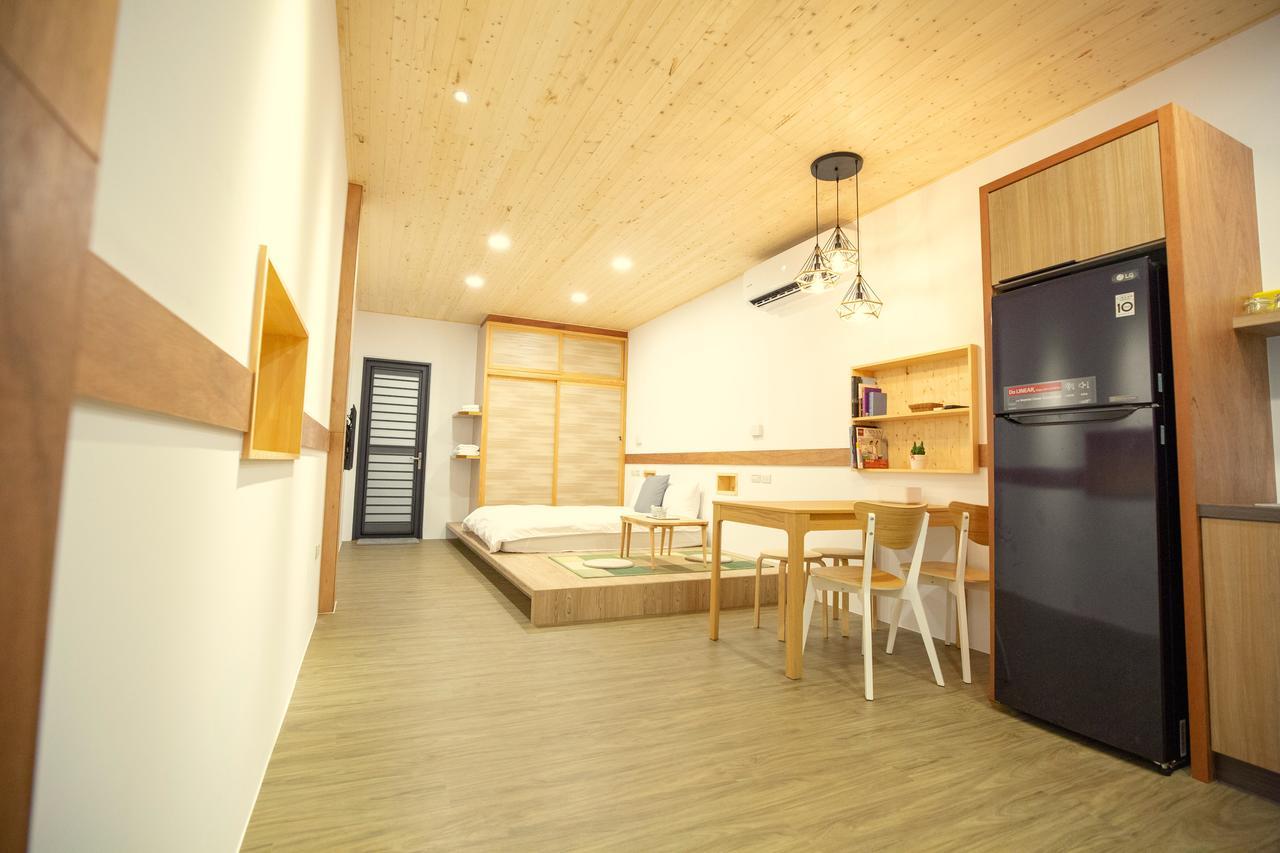 Lost Circle Homestay 台南 エクステリア 写真