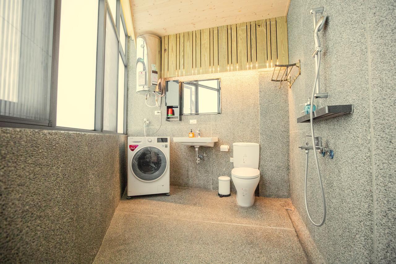 Lost Circle Homestay 台南 エクステリア 写真