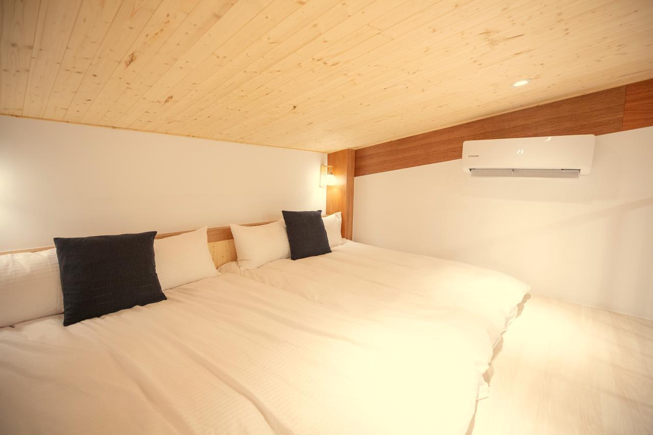 Lost Circle Homestay 台南 エクステリア 写真