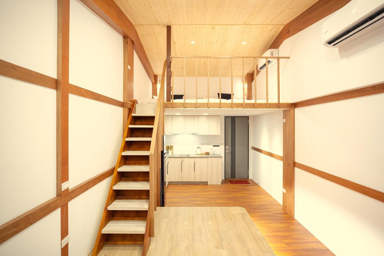 Lost Circle Homestay 台南 エクステリア 写真